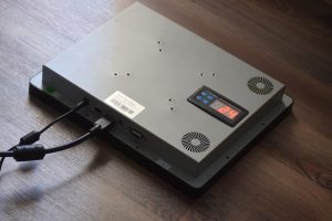 open-frame-ipari-monitor-2